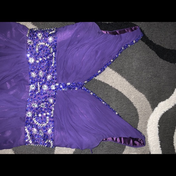 Semi-Formal Dress - Picture 1 of 4